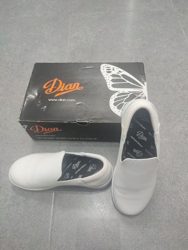 Calzado antideslizante talla 38