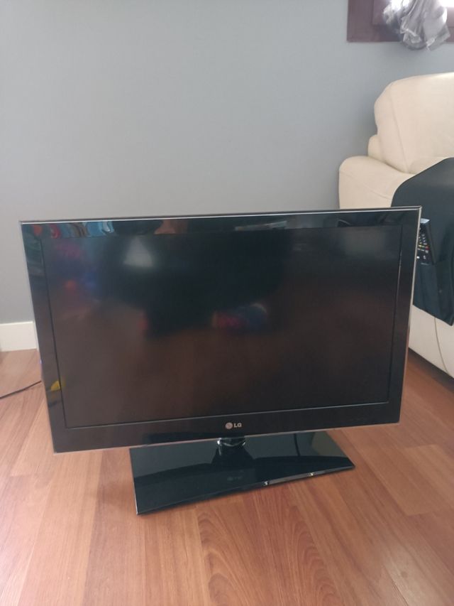 Televisión LG 32".