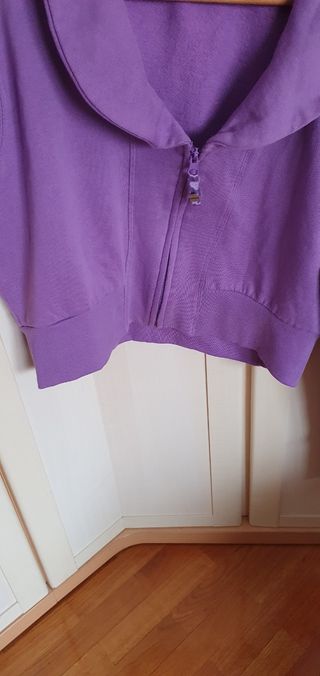 CHAQUETA TIPO CHANDAL