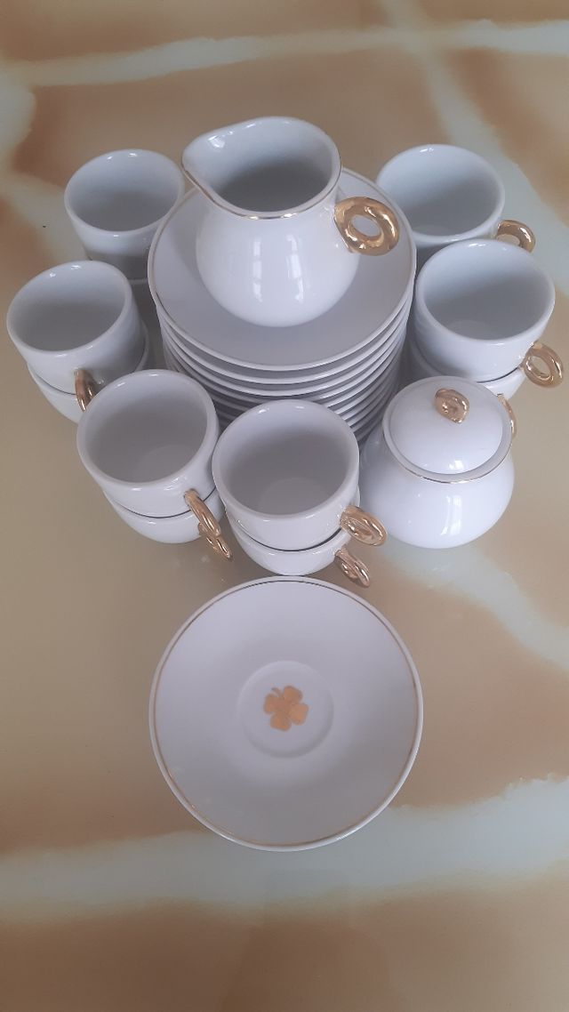 Servizio di tazzine da caffe