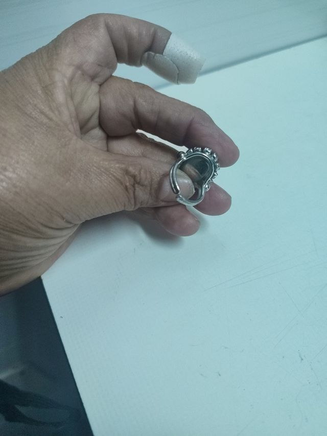 Anillos de chica muy bonita