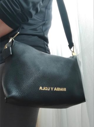 Bolso de piel bimba y lola con guarda bolso