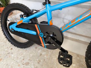 Bicicleta marca Quer