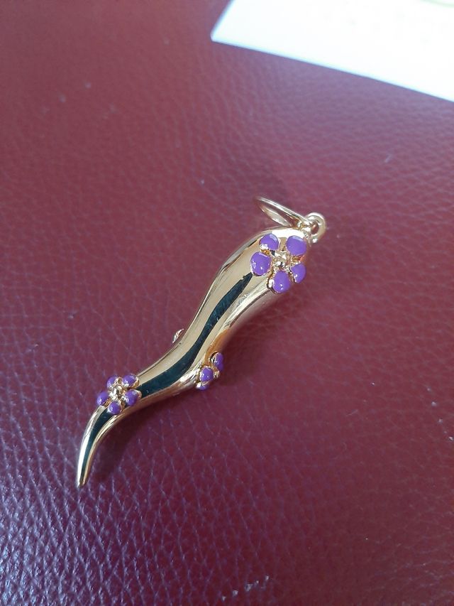 Ciondolo corno portafortuna in bronzo