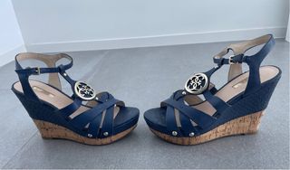 Cuña Guess 36