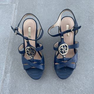 Cuña Guess 36