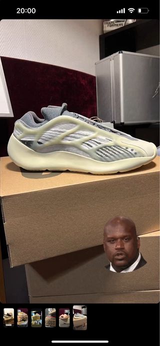 Yeezy 700 
