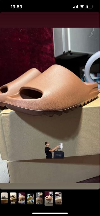 Yeezy slide 