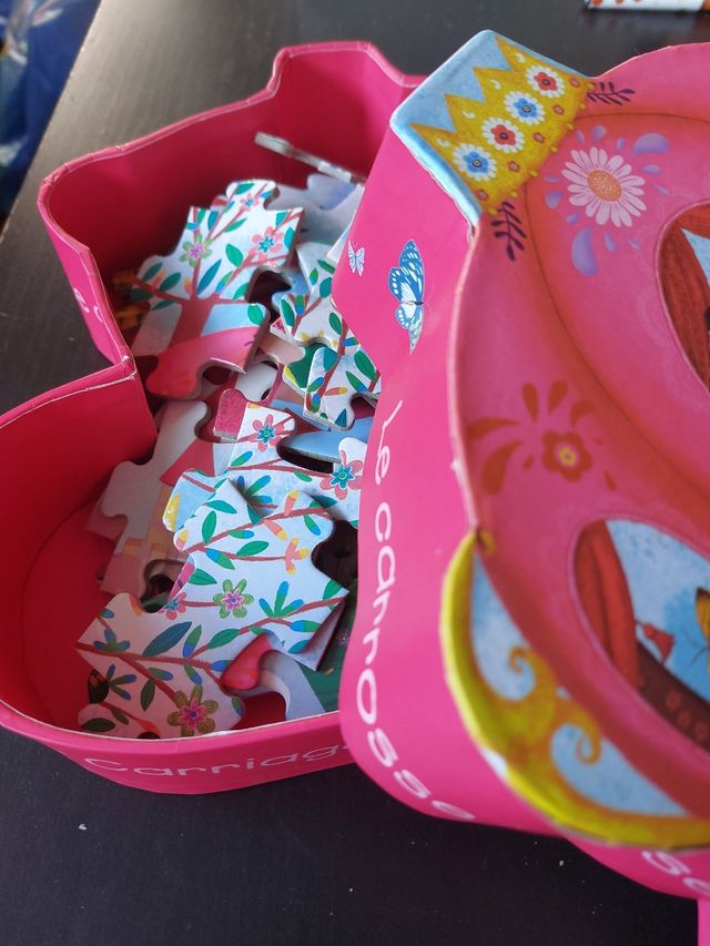 Puzzle djeco. Elise's carriage