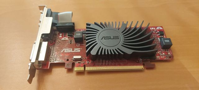 Grafica Asus 1GB HDMI PCI-e EAH5450 de Segunda mano por 30 EUR en