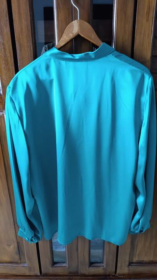 Conjunto Blusa y falda con cinturón Aprile T 48