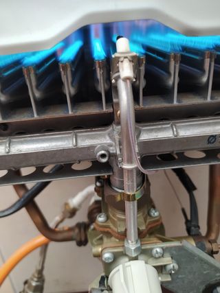 PIEZAS Y RECAMBIOS PARA CALENTADORES DE GAS o na