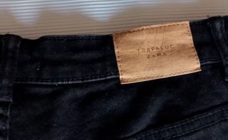 PANTALON DENIM CORTO ZARA