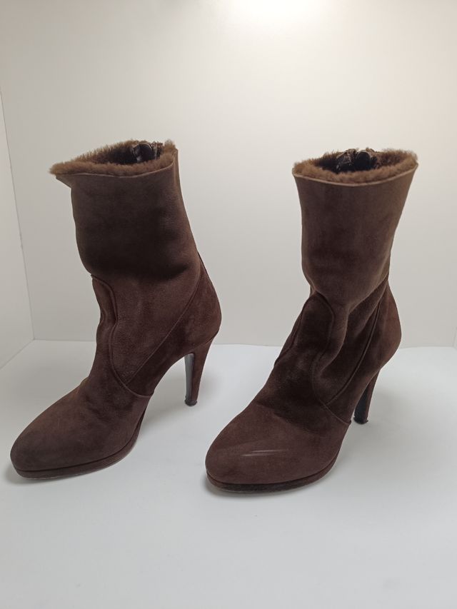 Stivaletti scamosciati donna Via Roma