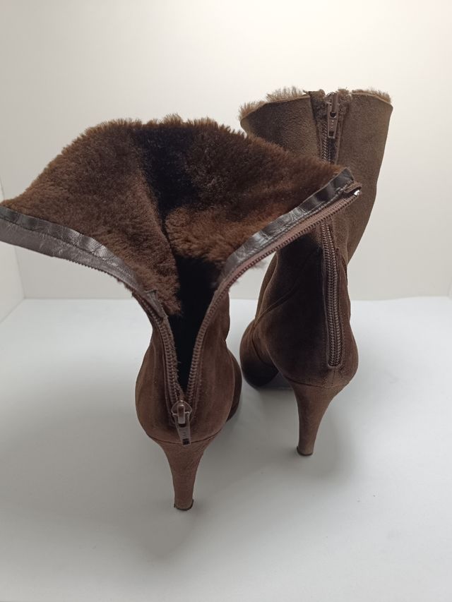 Stivaletti scamosciati donna Via Roma