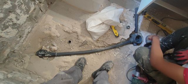 Reformas baños, Albañil , fontanería Electricista.