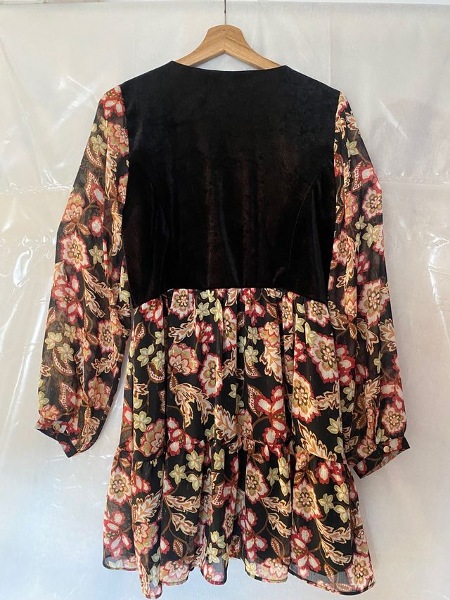 Vestido Zara nuevo con etiqueta