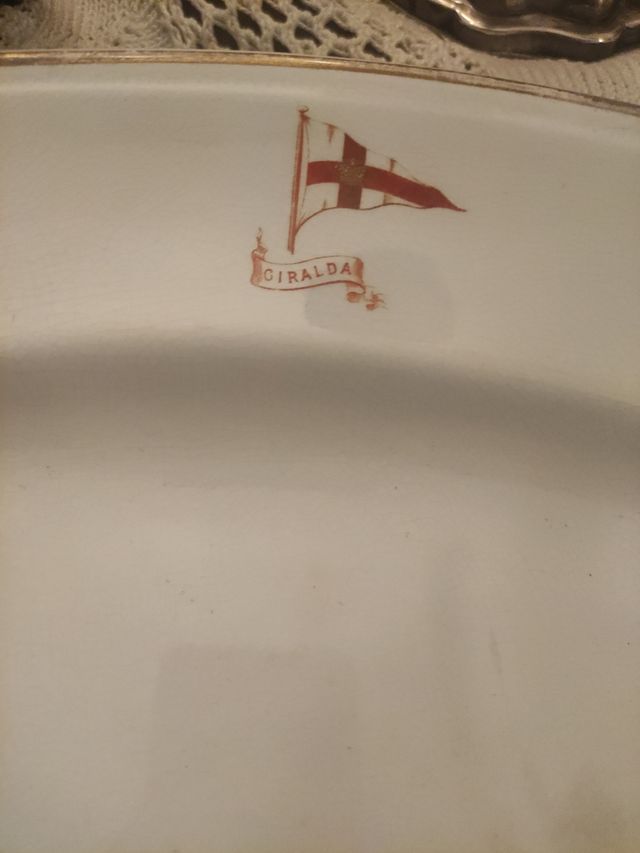 Fuente antigua de valor histórico