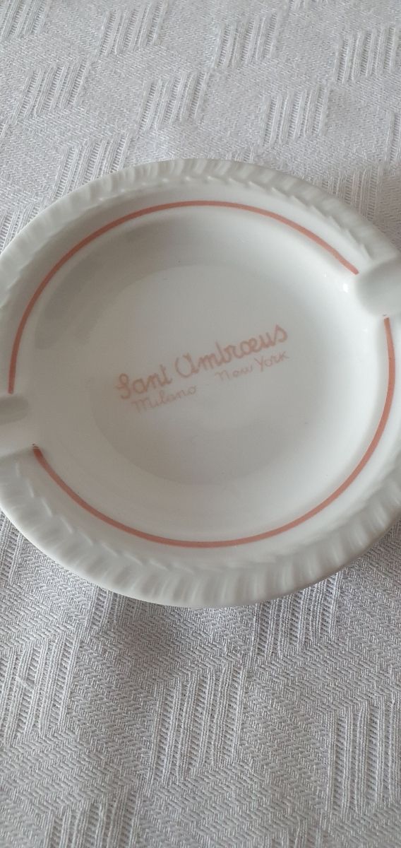 Posacenere Sant Unbreaus Milano