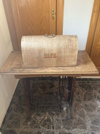 Máquina de coser Alfa