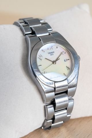 Reloj Tissot T043.210 A Glam Sport