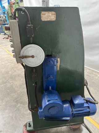 Plegadora de delantal Collado motorizada