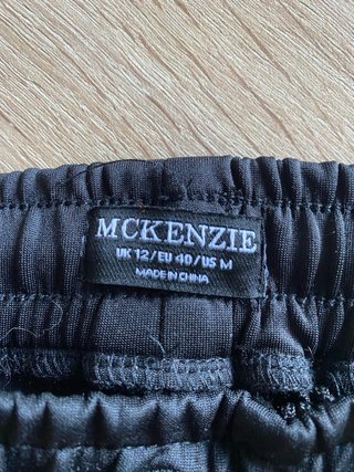 Pantalon deporte MCKENZIE sin estrenar