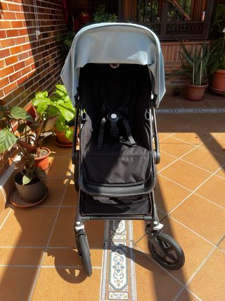 Bugaboo Fox - 3capotas azul negra blanca