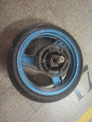 Rueda de Kawasaki zx10 tomcat
