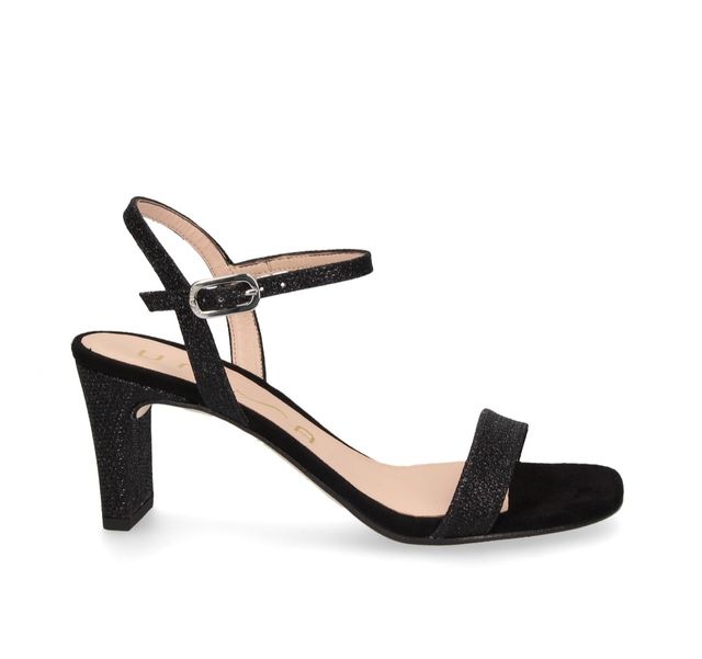 Sandalias negras Unisa
