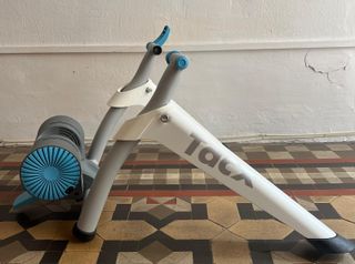 Rodillo inteligente Tacx Flow Smart (Regalo ANT+)