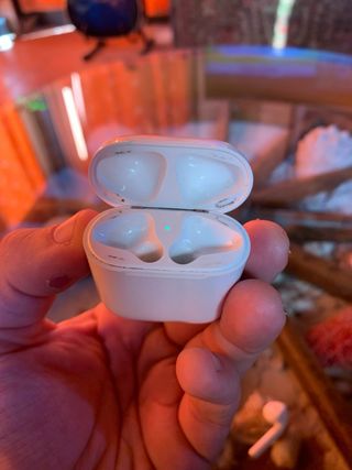 APPLE AirPods (2019) 2nd Gen.