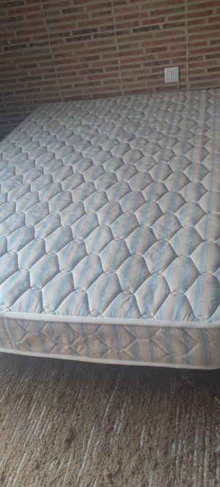 Somier y colchón 1.20