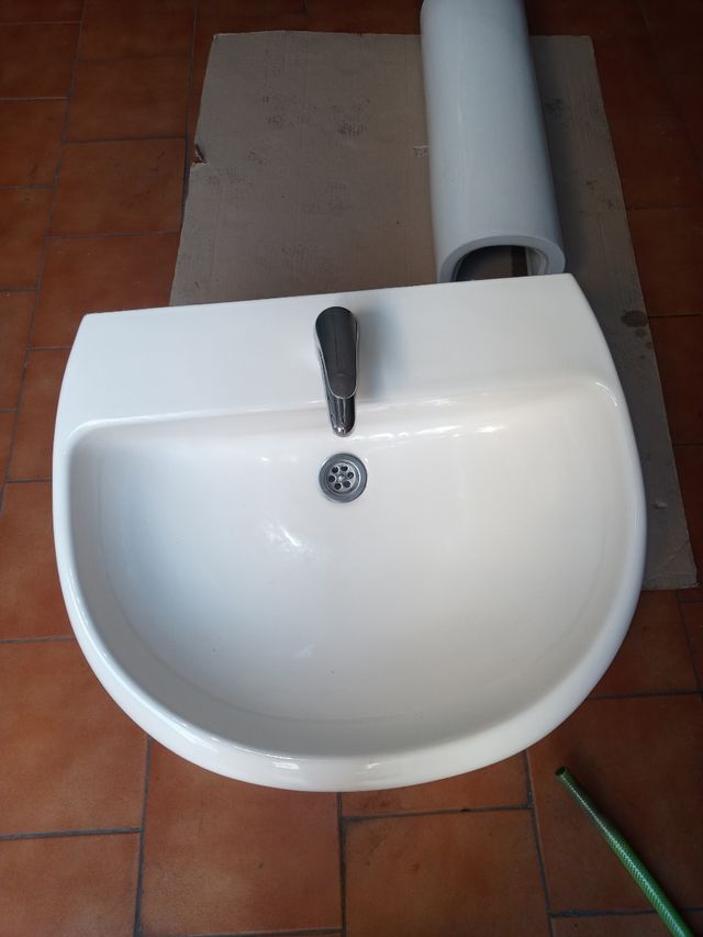 Lavabo con pie