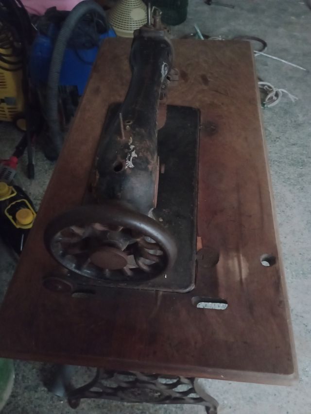 Macchina da cucire "Singer"