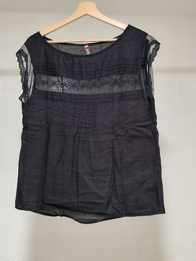 Blusa negra ,Stradivarius, nueva