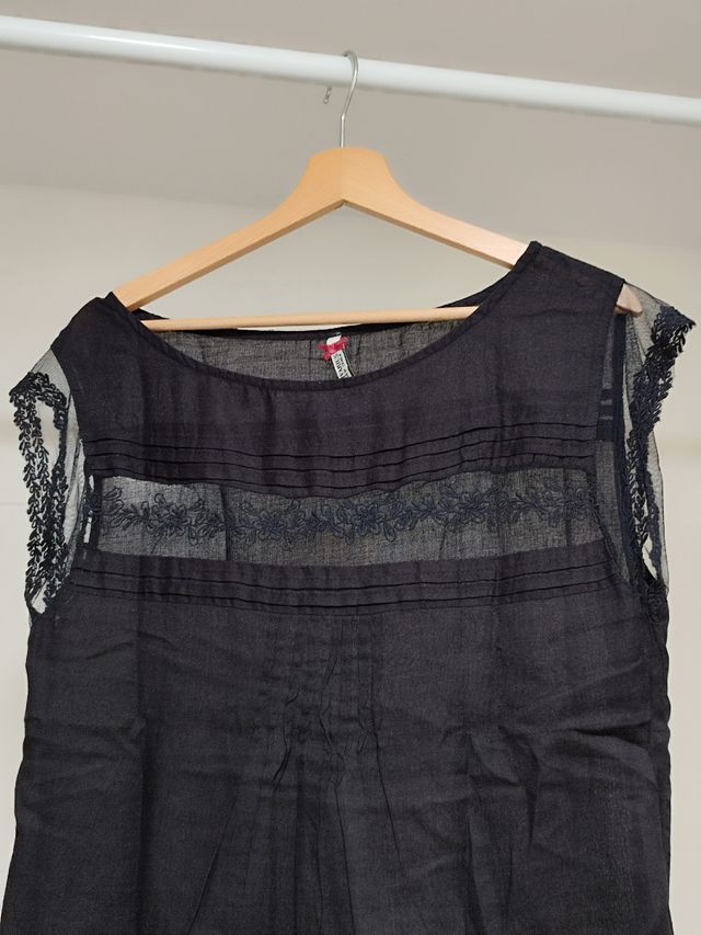 Blusa negra ,Stradivarius, nueva