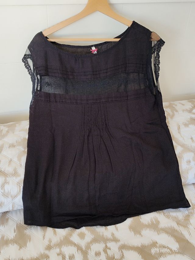 Blusa negra ,Stradivarius, nueva