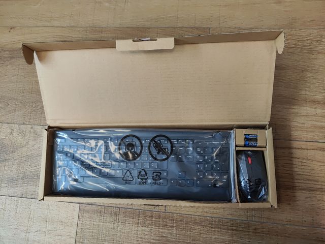 Combo teclado y ratón Lenovo nuevo