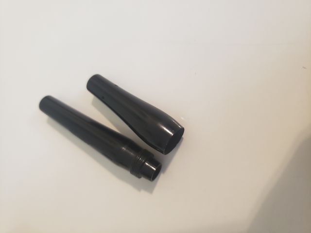 Boquilla negra - 9 cm de largo