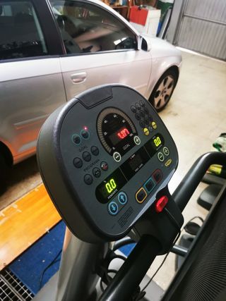 Cinta de correr-andar Technogym rota
