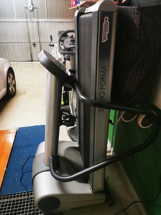 Cinta de correr-andar Technogym rota