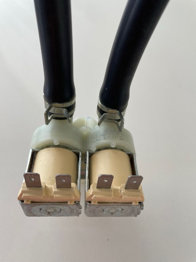 Electrovalvula lavadora samsung wf80f5e2w2w/ec