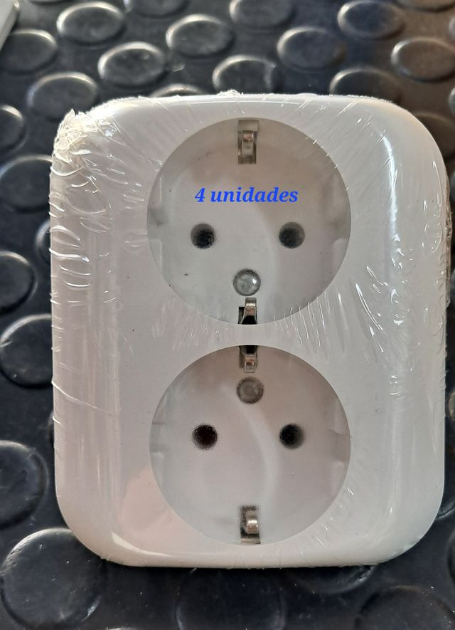 Lote de mecanismos varios.