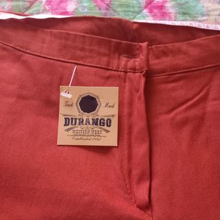 Pantaloni arancioni risvolto leopardato