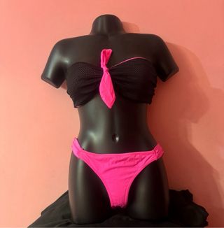 Bikinise marca Ardene  con etiqueta talla 90