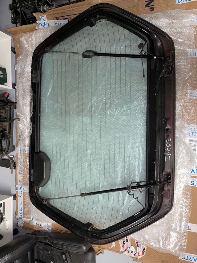 Mazda RX7 luna portón