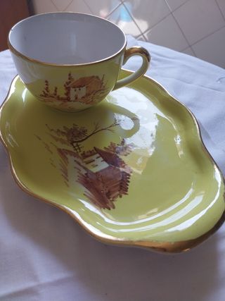 Conjinto de prato e chávena , decorativa