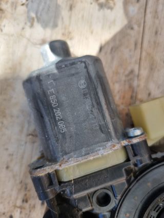 Motor eléctrico elevalunas audi a3 8v