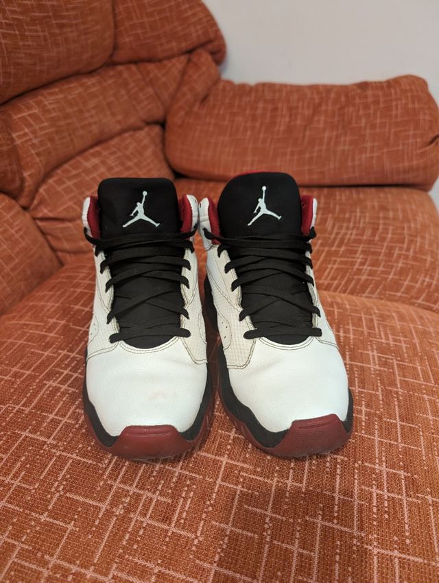 Jordan lift off White and red